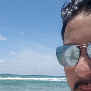 Meet your Posher, Javier